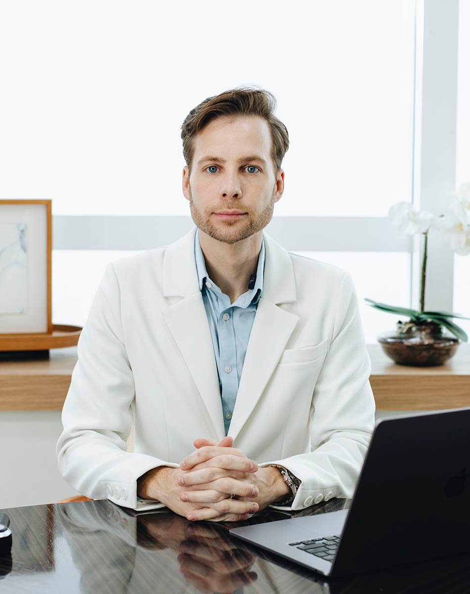 dr-william-wiegandt-home-sobre-retrato_7437 dr-william-wiegandt-home-sobre-retrato_7437